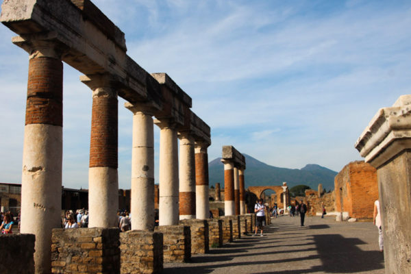 tour-pompei-excavation